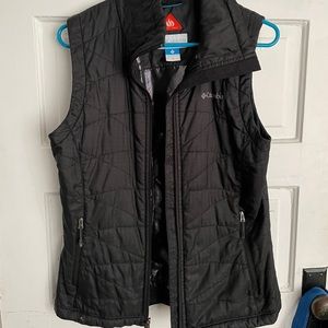 Medium black Columbia vest